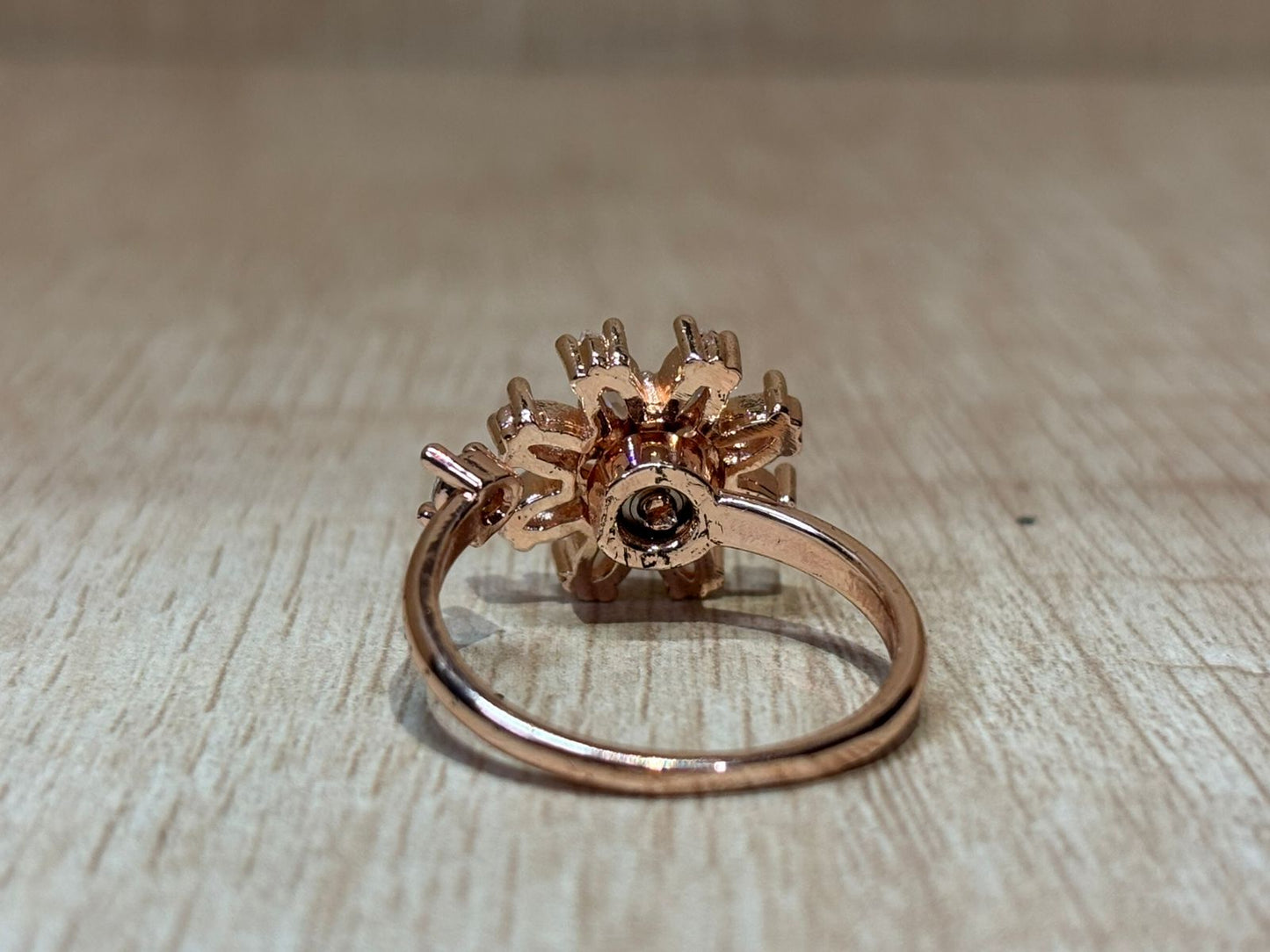 American diamond golden rotational ring