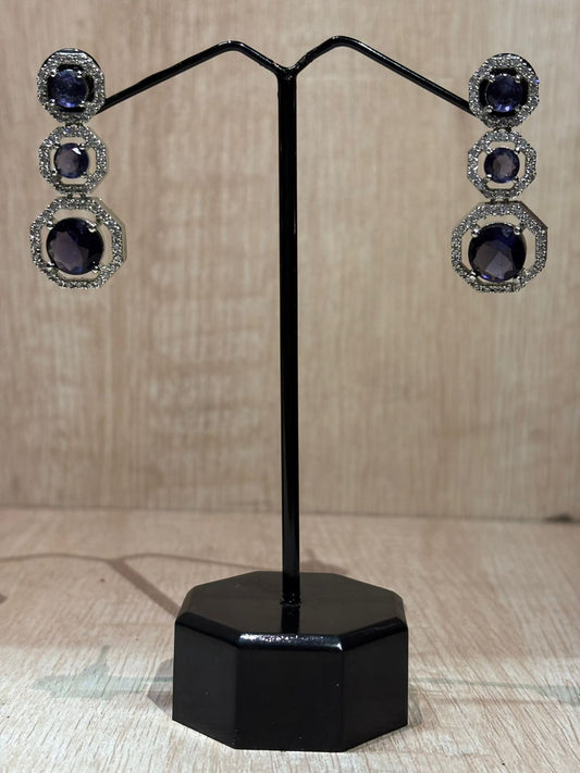 Classic American diamond round shape studs earings