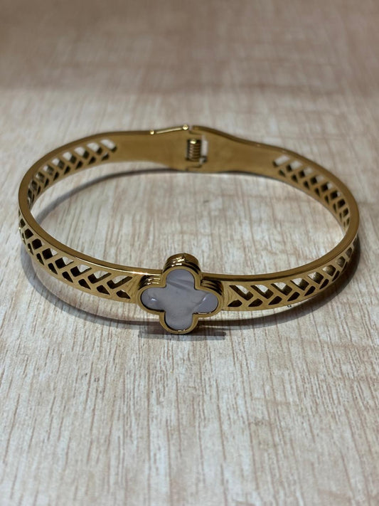 Korean style Gold plated Anti tarnish bracelet