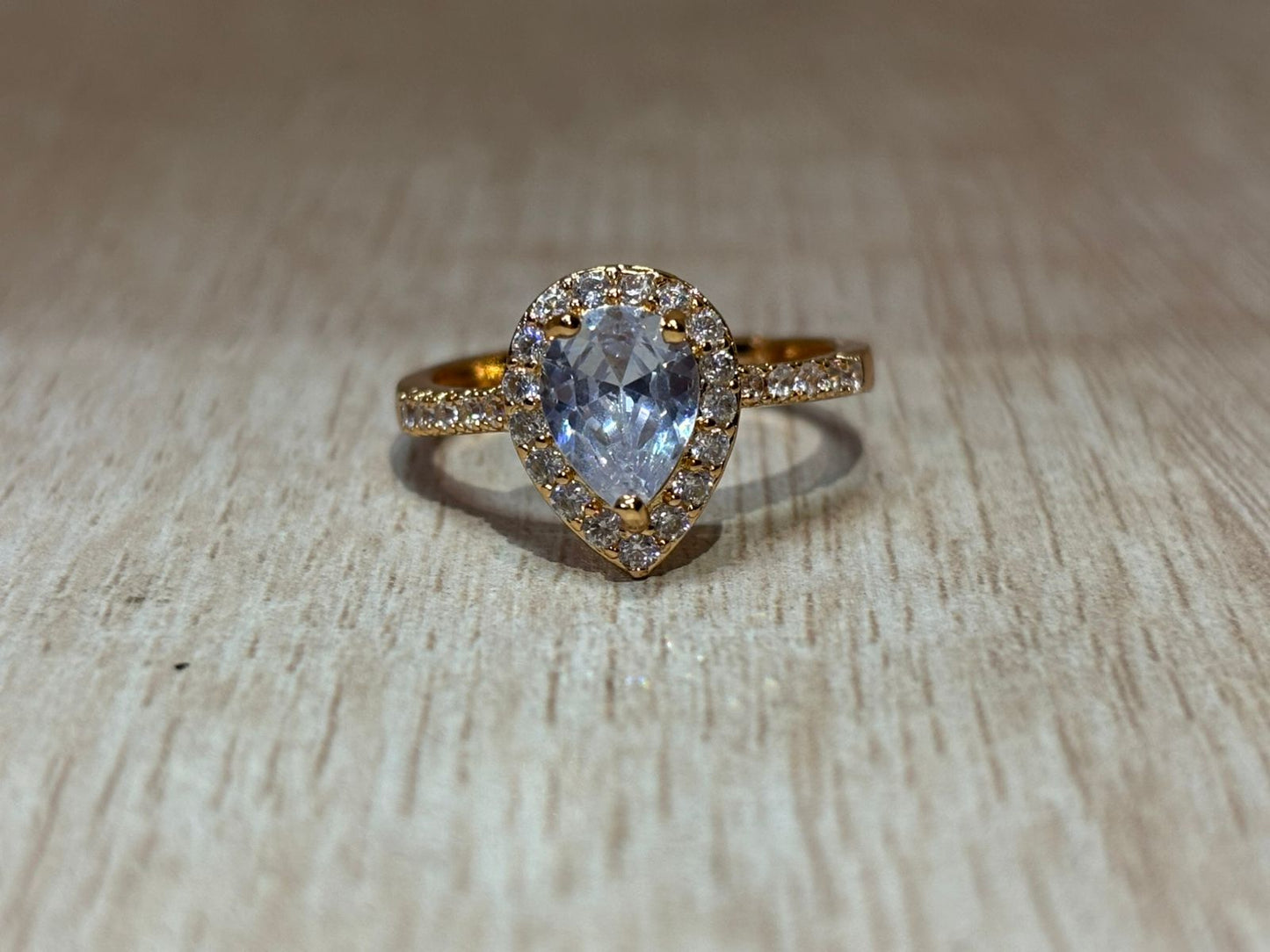 American diamond golden ring