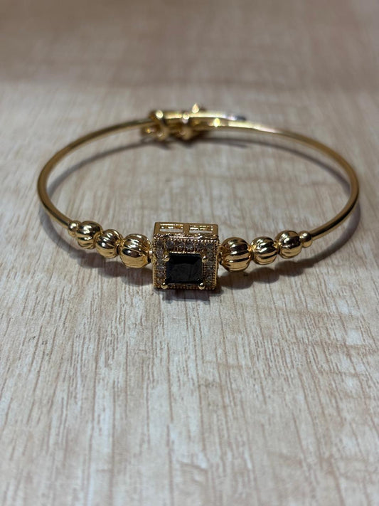 Gold plated Anti tarnish stainless steel adjustable bracelet