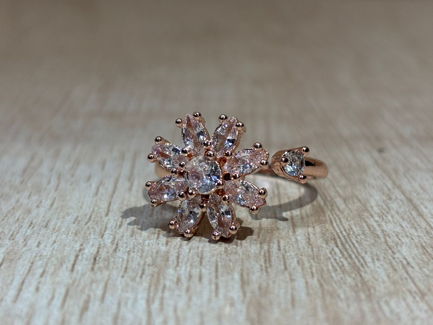 American diamond golden rotational ring